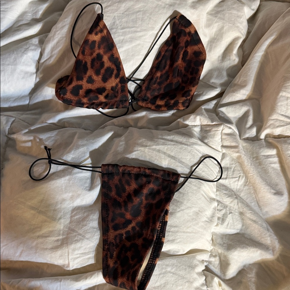 Leopard Print Women's Intimate Set - Picture 2 of 4